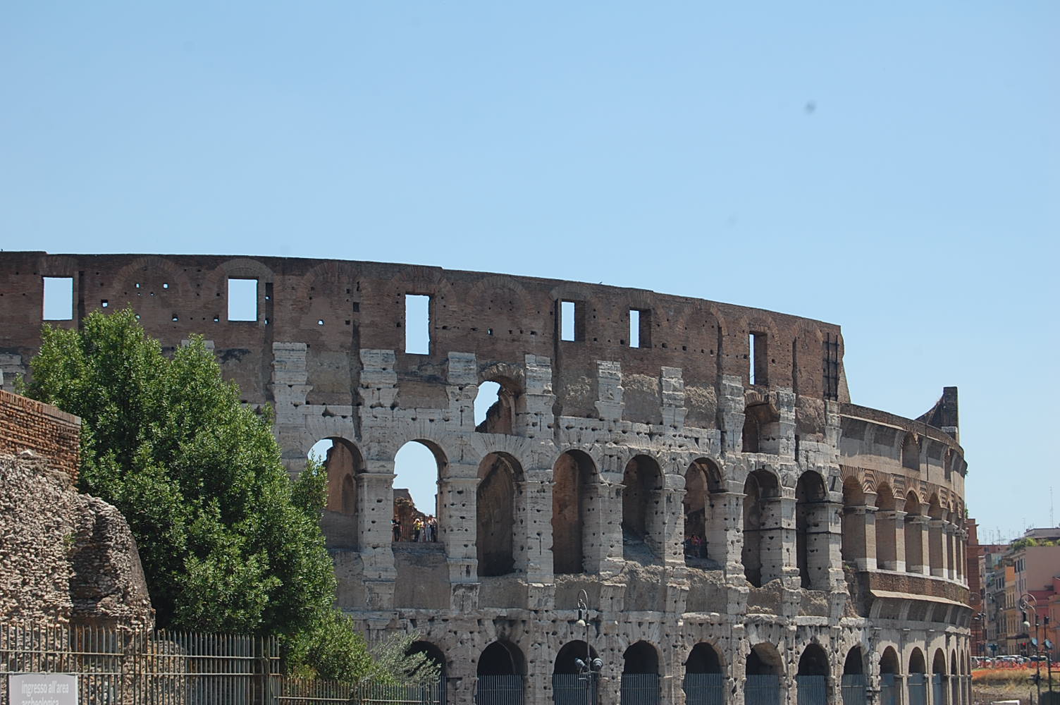 Coliseum Rome Rentavilla